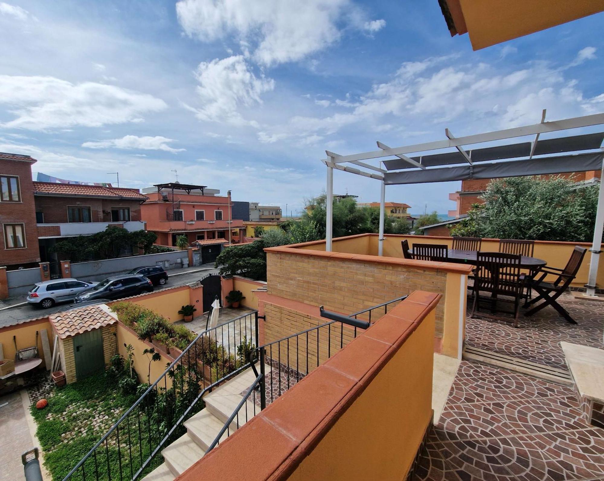 Vista Mare House Apartment Fiumicino Bagian luar foto
