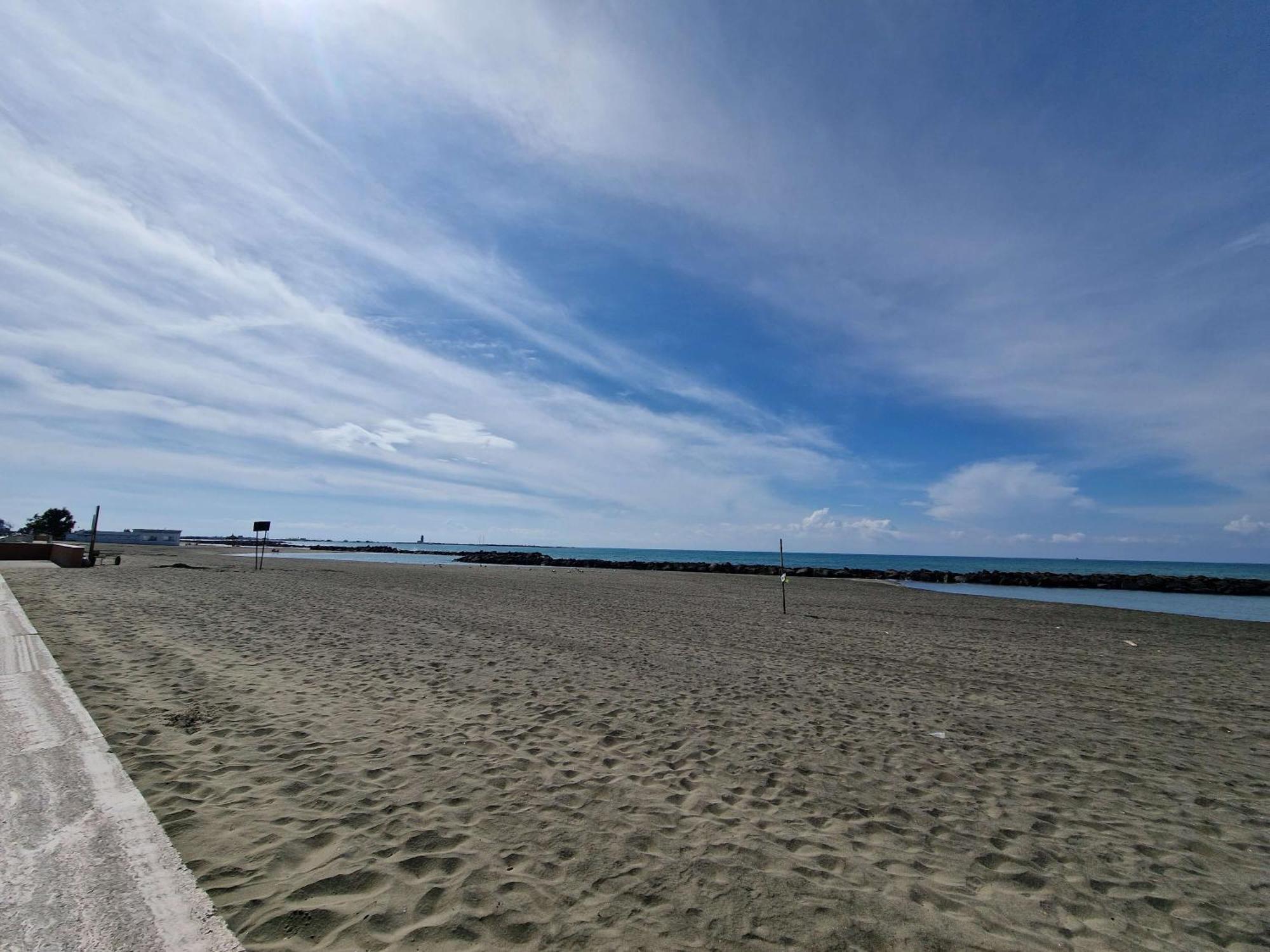 Vista Mare House Apartment Fiumicino Bagian luar foto