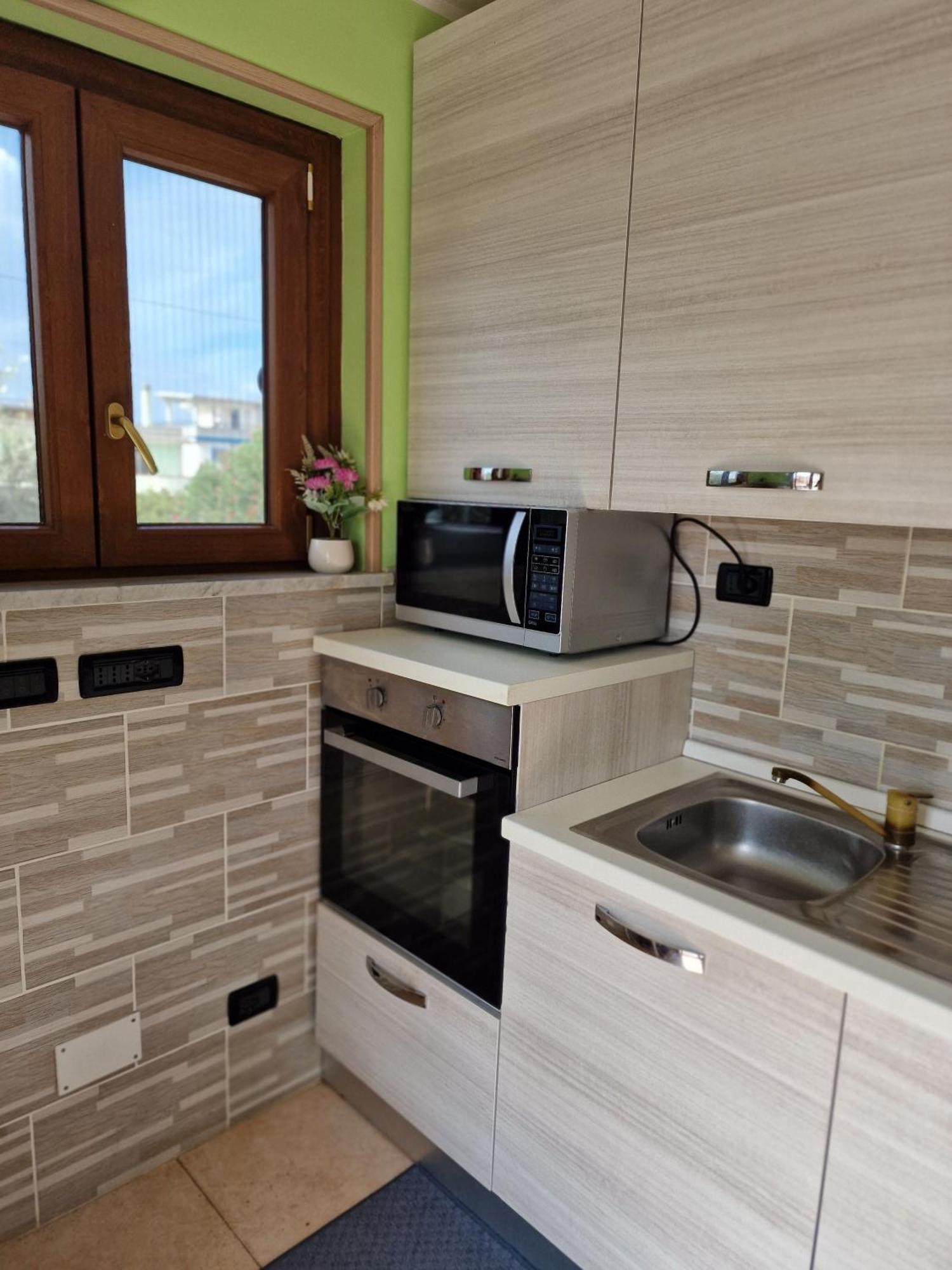 Vista Mare House Apartment Fiumicino Bagian luar foto